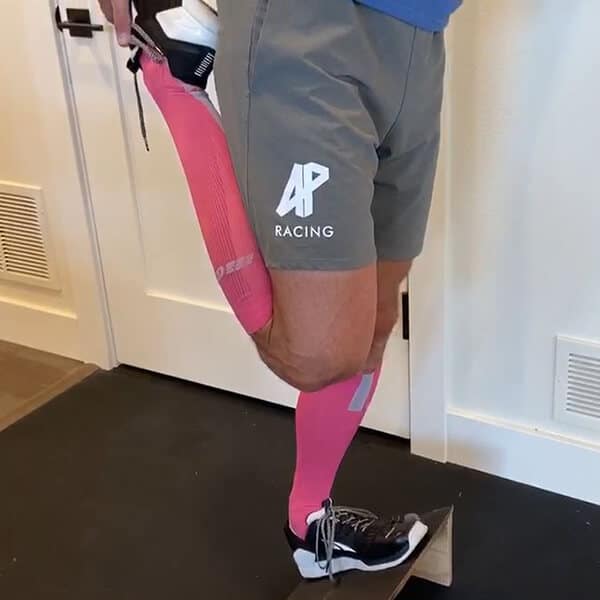 lower leg stretch- quads